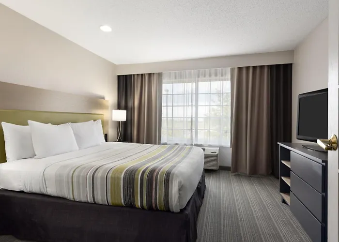 Country & By Radisson, - Bolingbrook 4* Romeoville