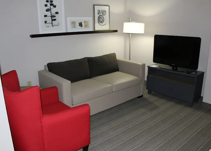 Country & By Radisson, - Bolingbrook Hotel 4*