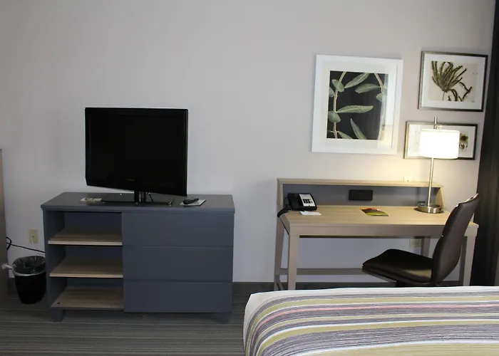 Country & By Radisson, - Bolingbrook Romeoville
