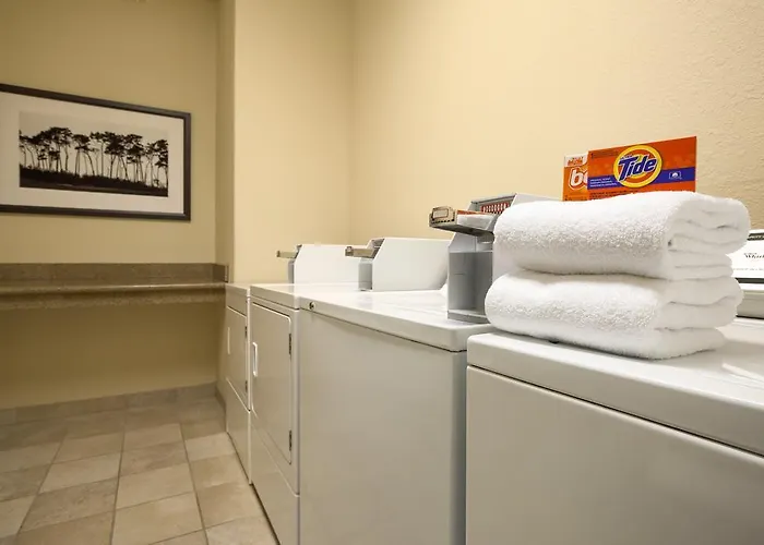 Hotel Country & By Radisson, - Bolingbrook 4*