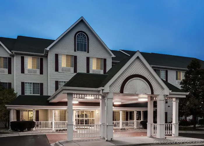 Hotel Country & By Radisson, - Bolingbrook